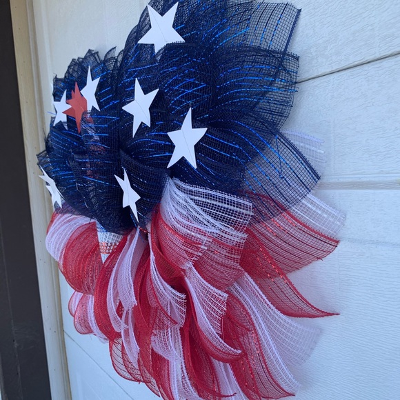 OOAK Patriotic Butterfly Wreath / your choice of center - Picture 4 of 5